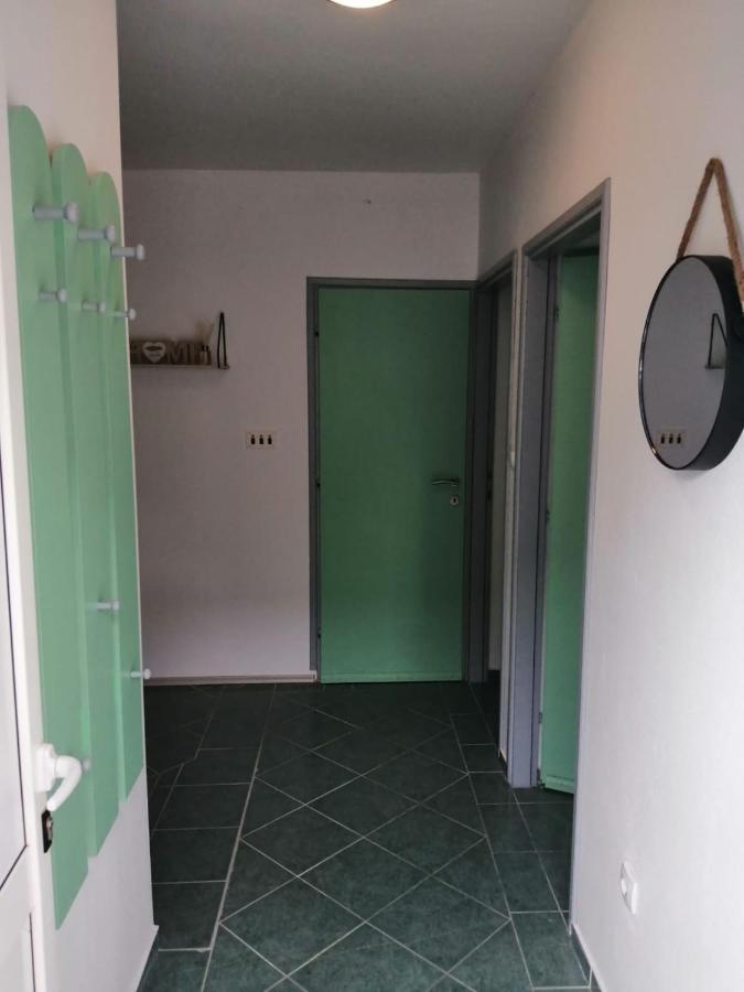 Holiday House Lara Starigrad Paklenica Eksteriør bilde