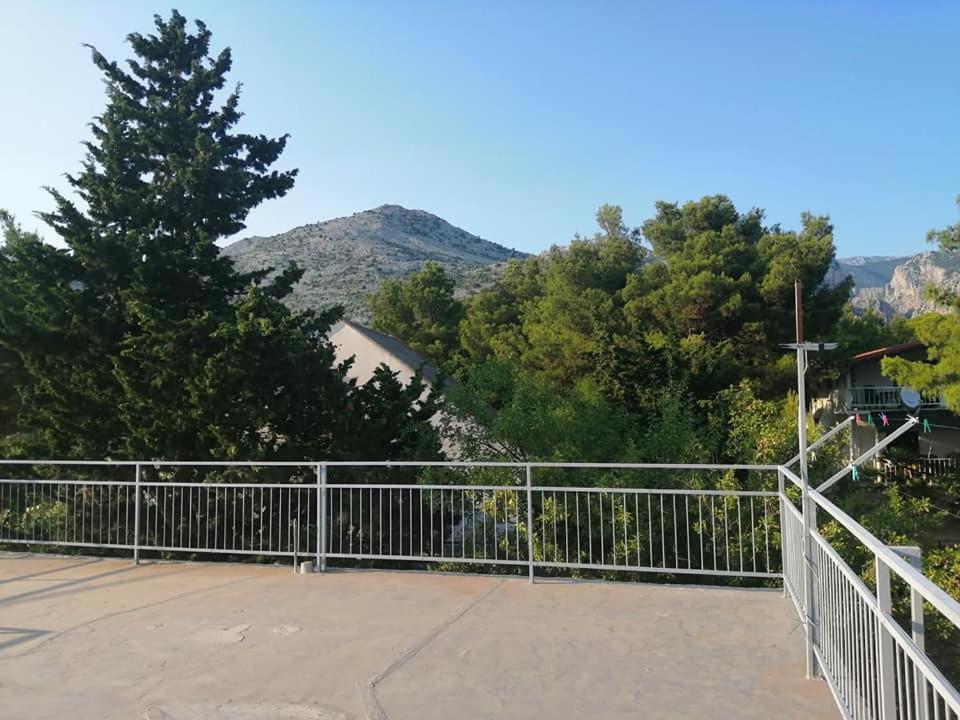 Holiday House Lara Starigrad Paklenica Eksteriør bilde