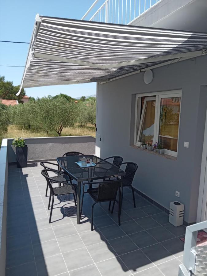 Holiday House Lara Starigrad Paklenica Eksteriør bilde