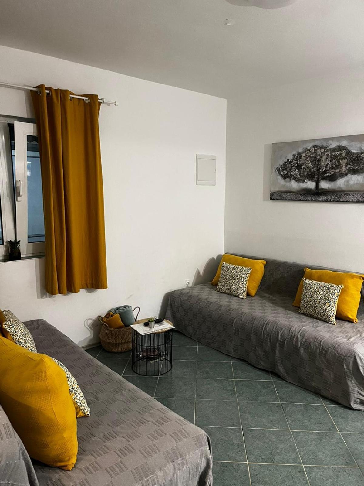 Holiday House Lara Starigrad Paklenica Eksteriør bilde